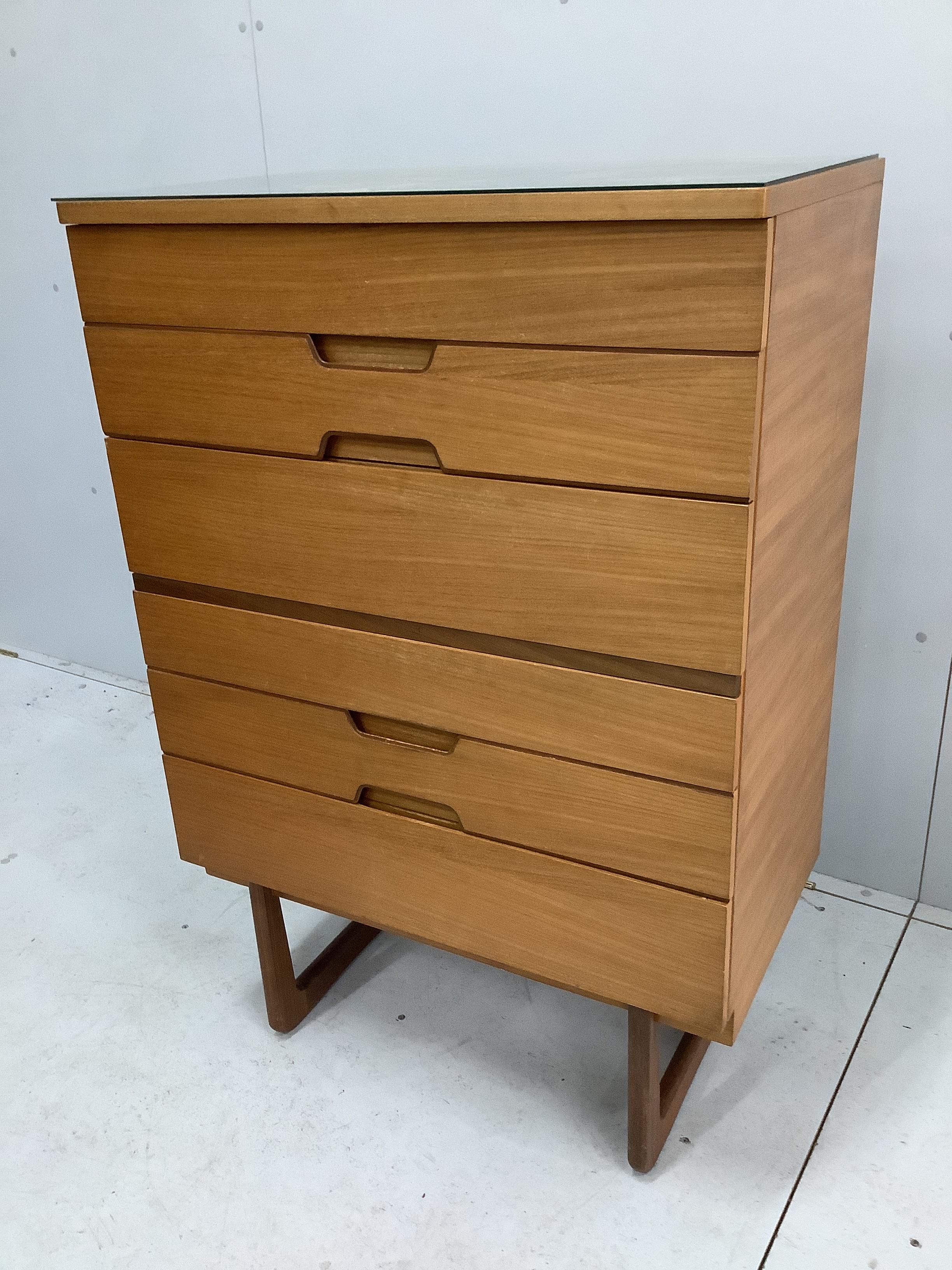 A mid century Uniflex teak six drawer chest, width 75cm, depth 46cm, height 113cm